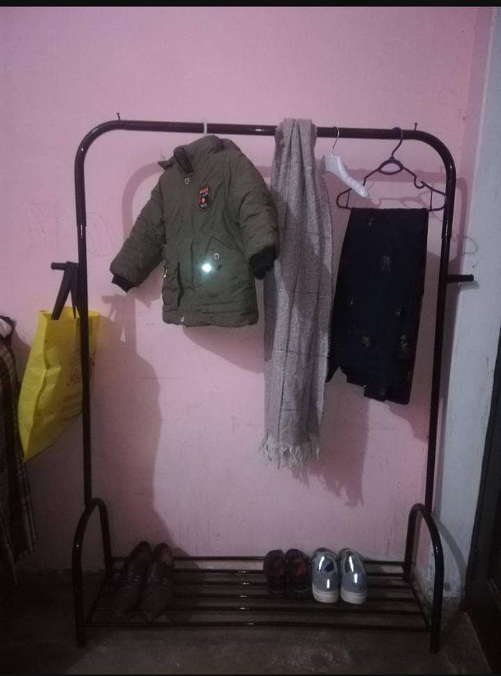 Clothes Stand 2