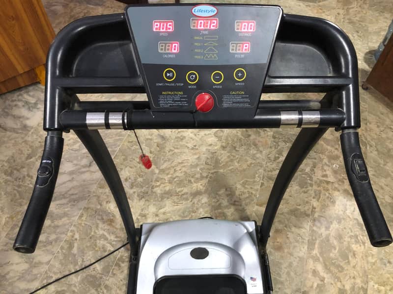 TREADMILL/Running machine /Jogging machine 1