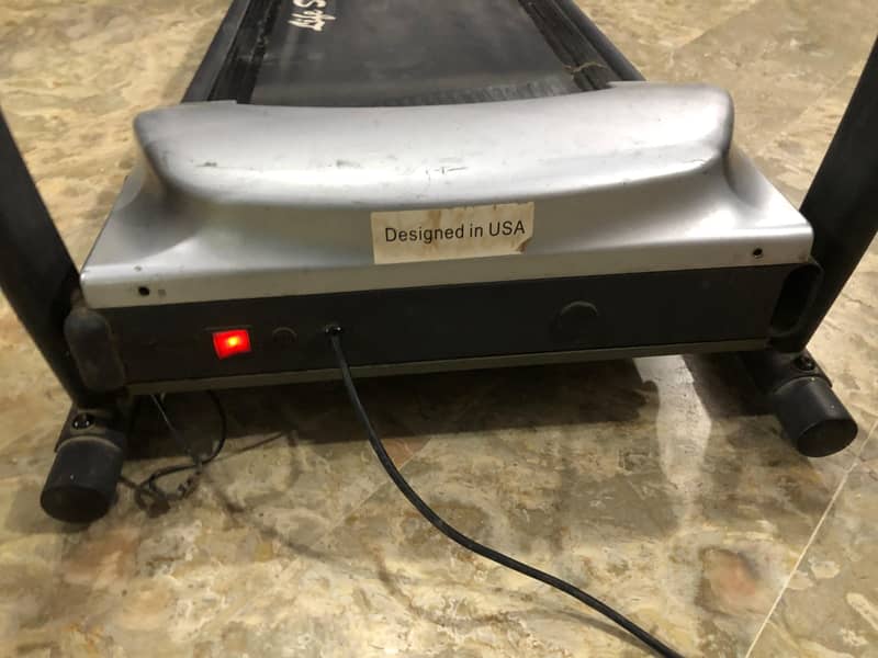 TREADMILL/Running machine /Jogging machine 2