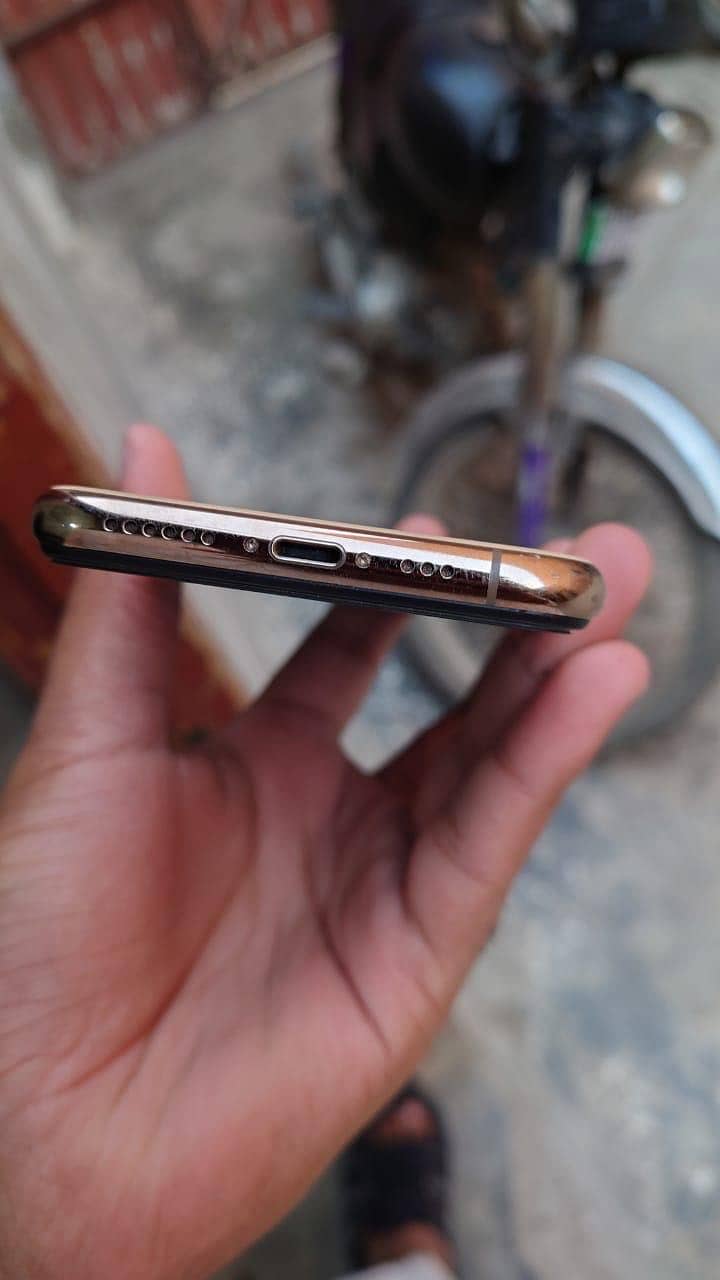 IPHONE 11 pro PTA APPROVED DUL SIM ALL PK ONLY PANEL CHANGE 1