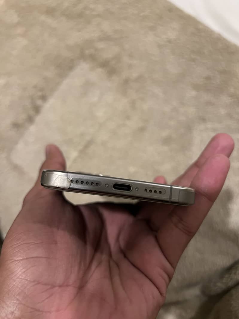 Iphone 15 pro max 256 non pta (sim time available) First owner phone 11