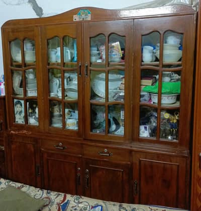 Showcase for Utensils