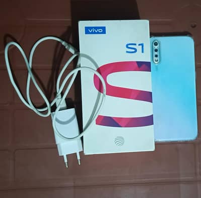 Vivo S1 mobile with official box with charger with cover