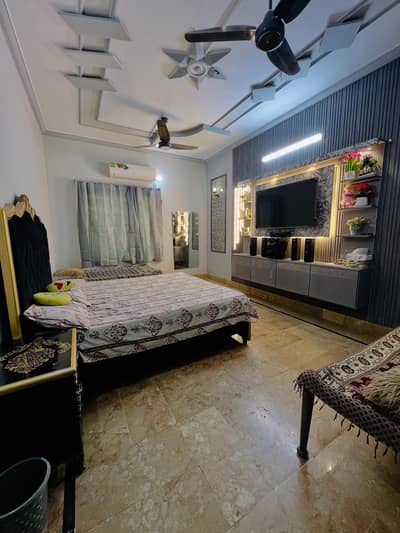 10 Marla Used House at Prime Location