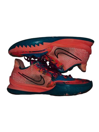 Kyries Basketball shoes
