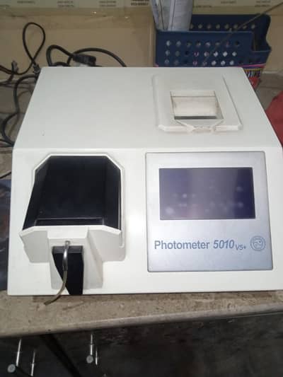 Chemistry Analyser 5010 fresh Condition no reaper no open good look