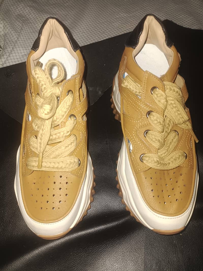 NEW SHOZ IMPORTED SHOZ 2