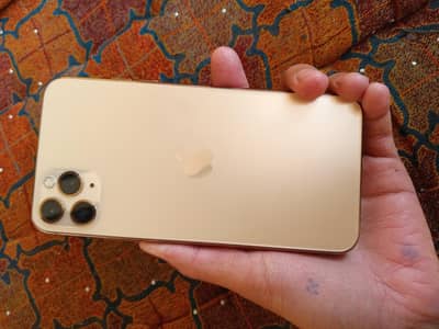  iPhone 11 – 64GB | Condition 10/10 | Battery 100% | Kancha Piece