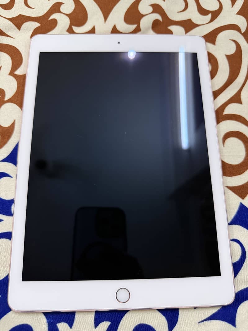 iPad Pro 9.7 inch cellular 1