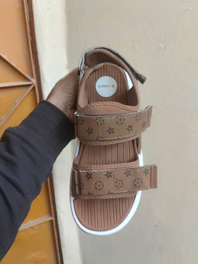 x touch kito he new he bilkul original hai size 42 number he