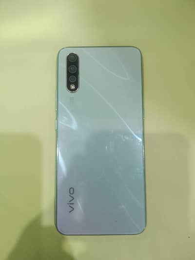 Vivo S1