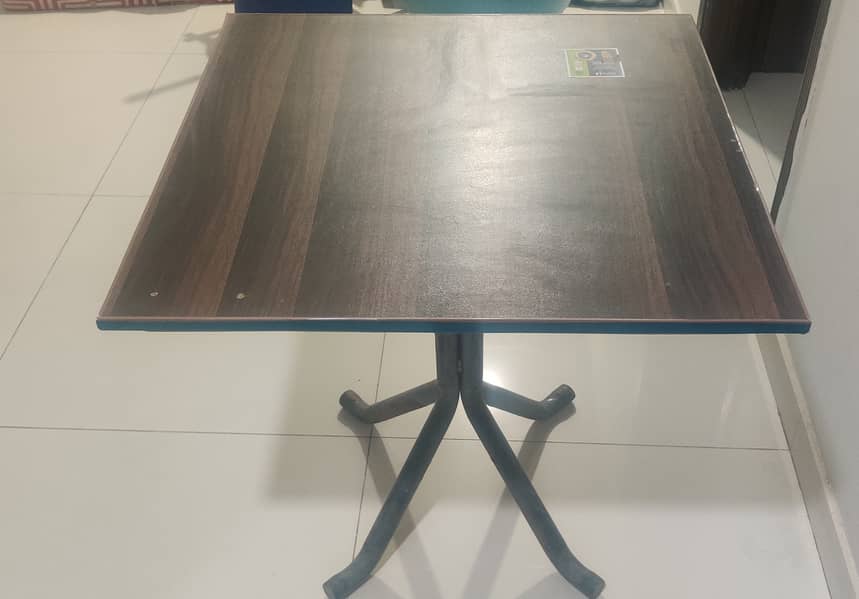 Compact & Sturdy Square Table. 0