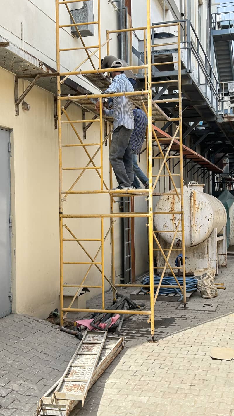 SCAFFOLDING - Moveable Platforms - H Frames - Rent 4