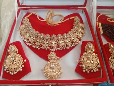 Artificial jewelry Set New
