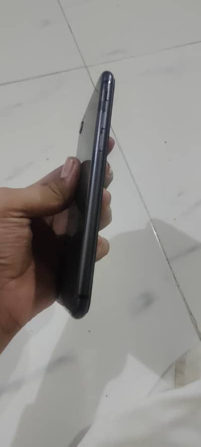 iPhone 8 jv 64 storage