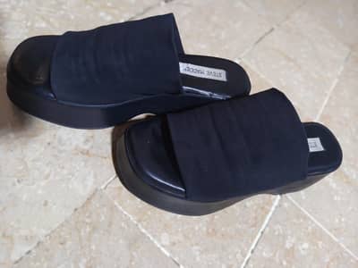 Steve Madden Comfortable Medicated Style Platform Sandals – Ladies