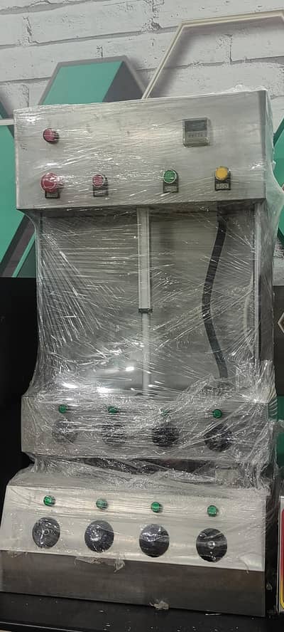 con pizza machine and oven