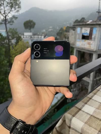 Samsung Z flip 4 512GB PTA APPROVED