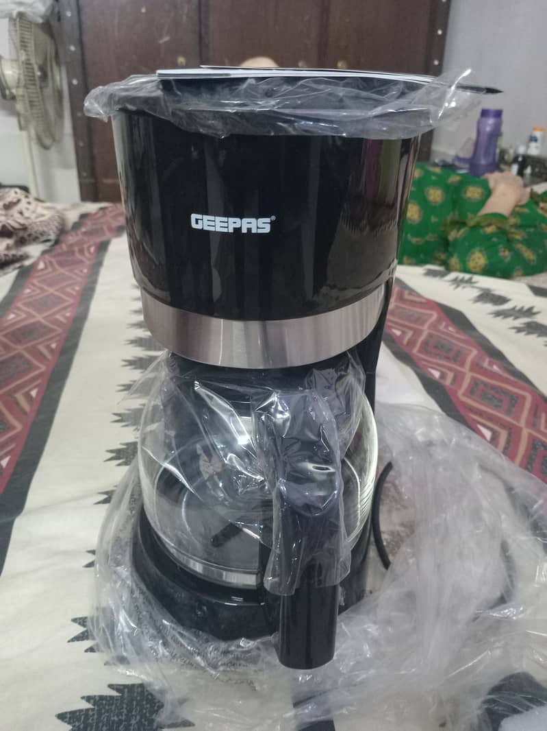 coffee machine maker Geepas 4