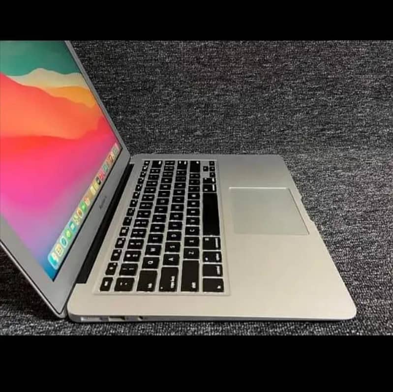 MacBook Air 2017 4