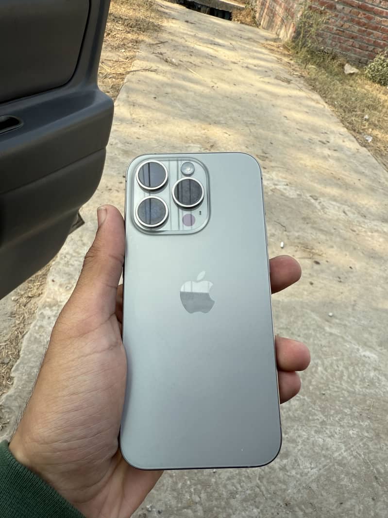Iphone 15 pro 3