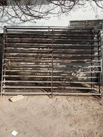 Tile baaany wala kharckhna  sary saman k ly.