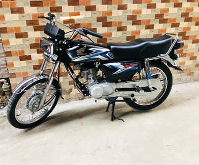 Honda CG 125 2025 – Black – Lahore