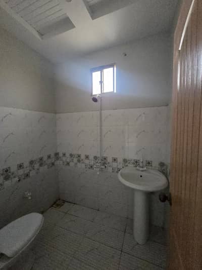 PRIME LOCATION FRONT FLAT 2 BED DD 1ST FLOOR