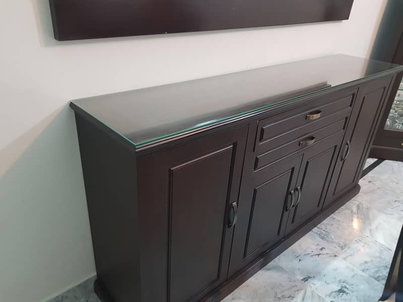 Console rack show case 1