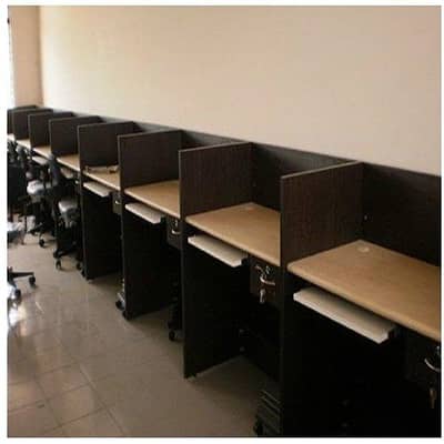 Call Center Desk with keyboard tray