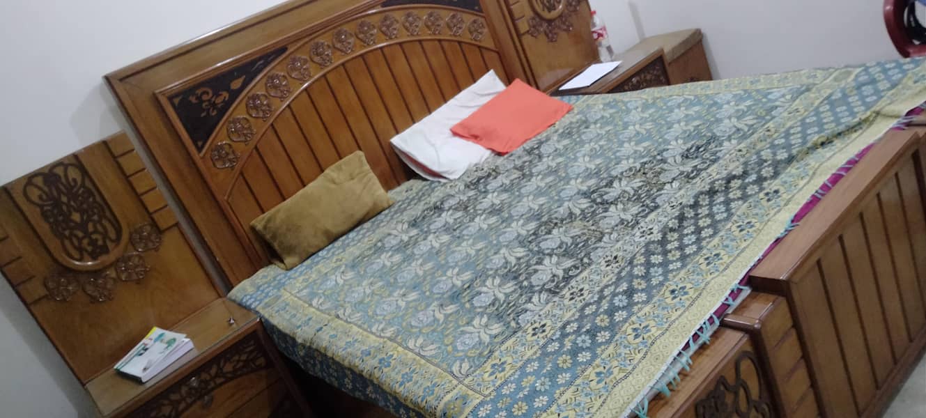 stylish king bed with dressing table 2