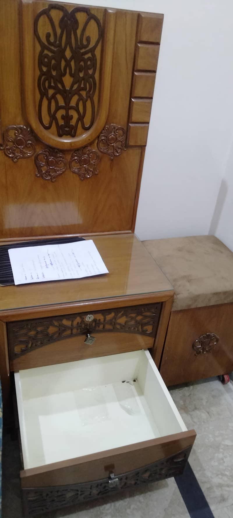 stylish king bed with dressing table 5
