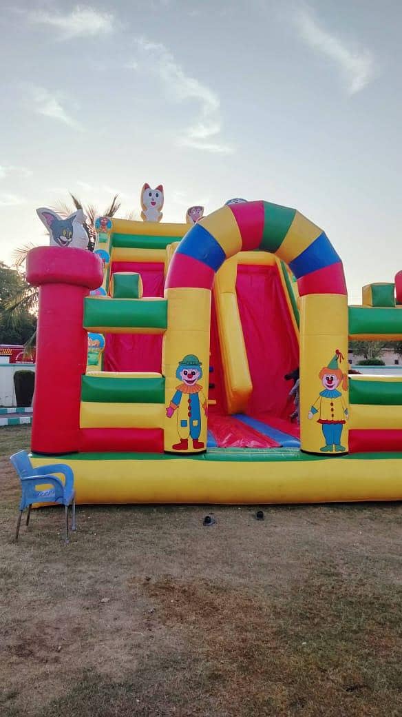jumping slides and castle 4