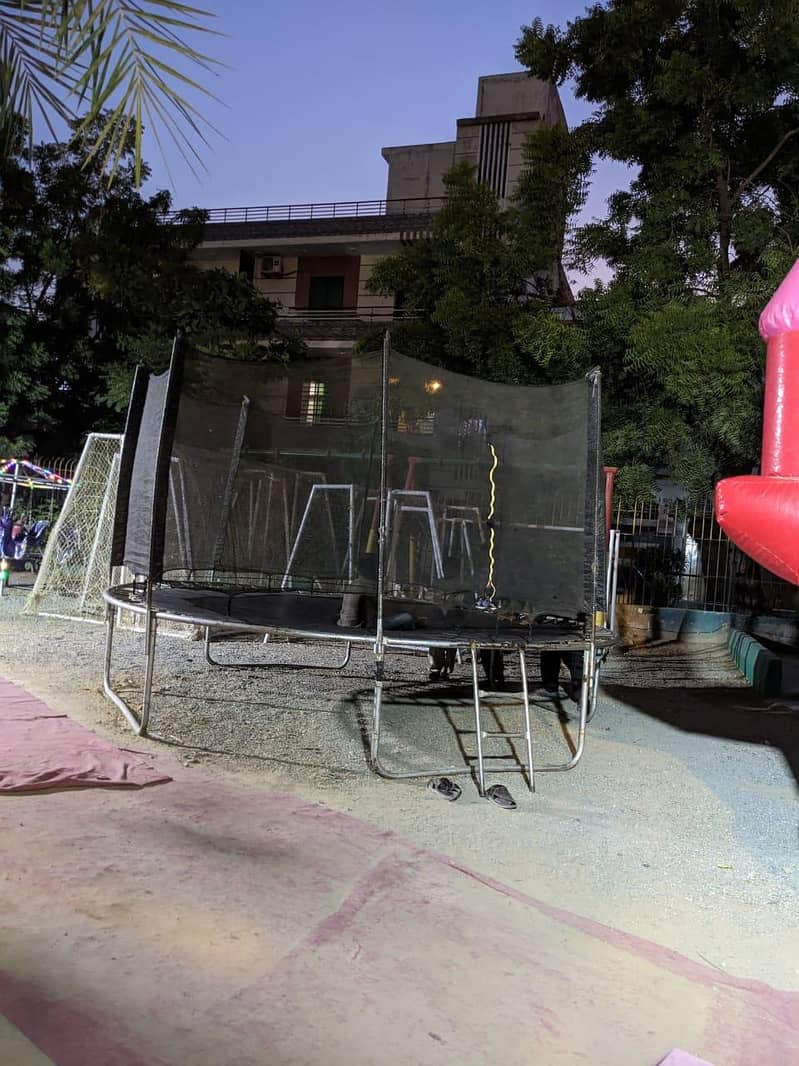 jumping slides and castle 8