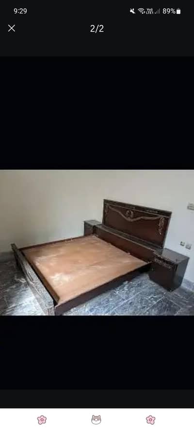 king Bed with side tables