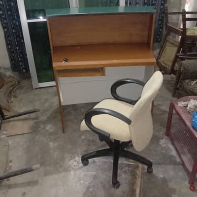 Revolving Computer chair.