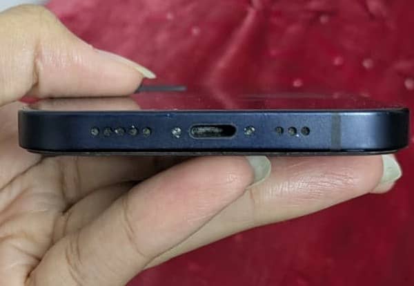 Apple iPhone 12 2