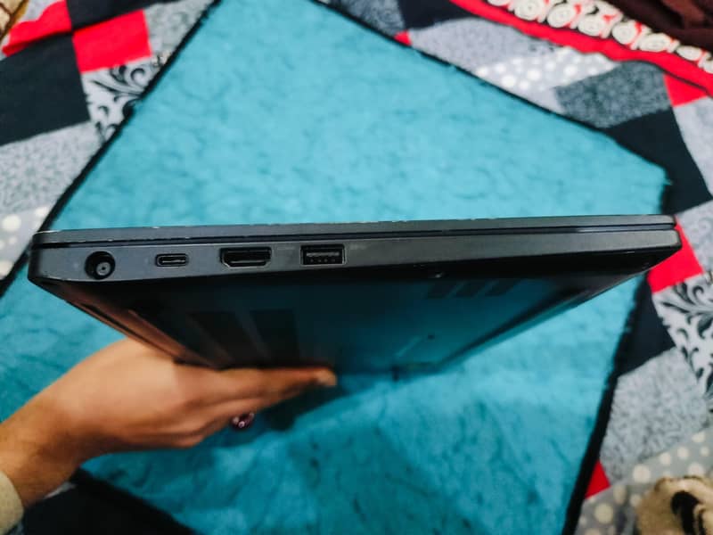 Dell Laptop 3