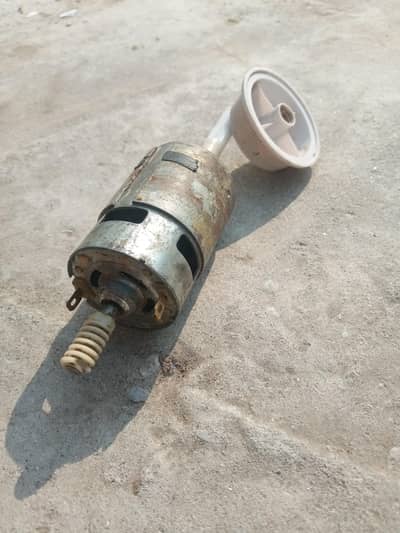 Electric fan motor.