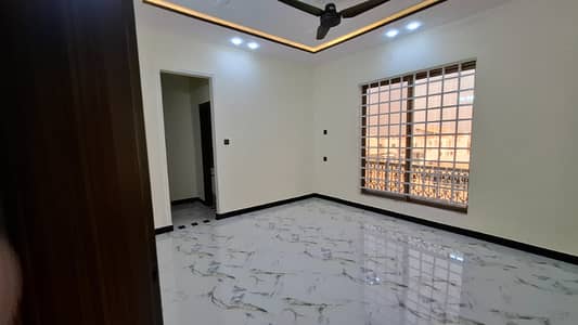 7 marla non furnished house for rent
