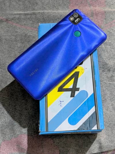 all ok mobile  koi fault nahi hai bs glass crack hai upr sa