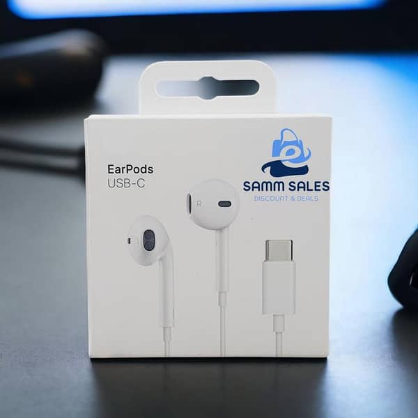 Type-C Handsfree Earbuds for iPhone 16, iPhone 15 Pro & Pro Max with High-Quality Sound and Comfortable Fit