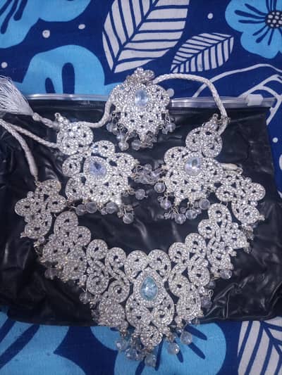 Bridal jewelry set