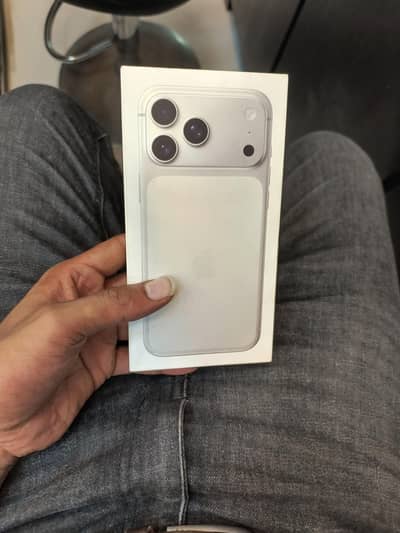 iPhone 17 pro max JV