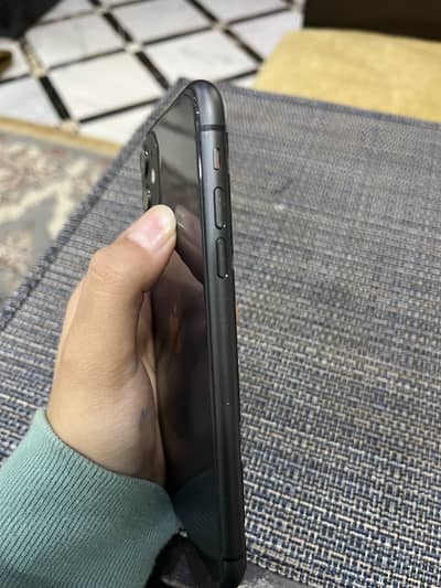 I phone 11 64 gb factory unlock non pta