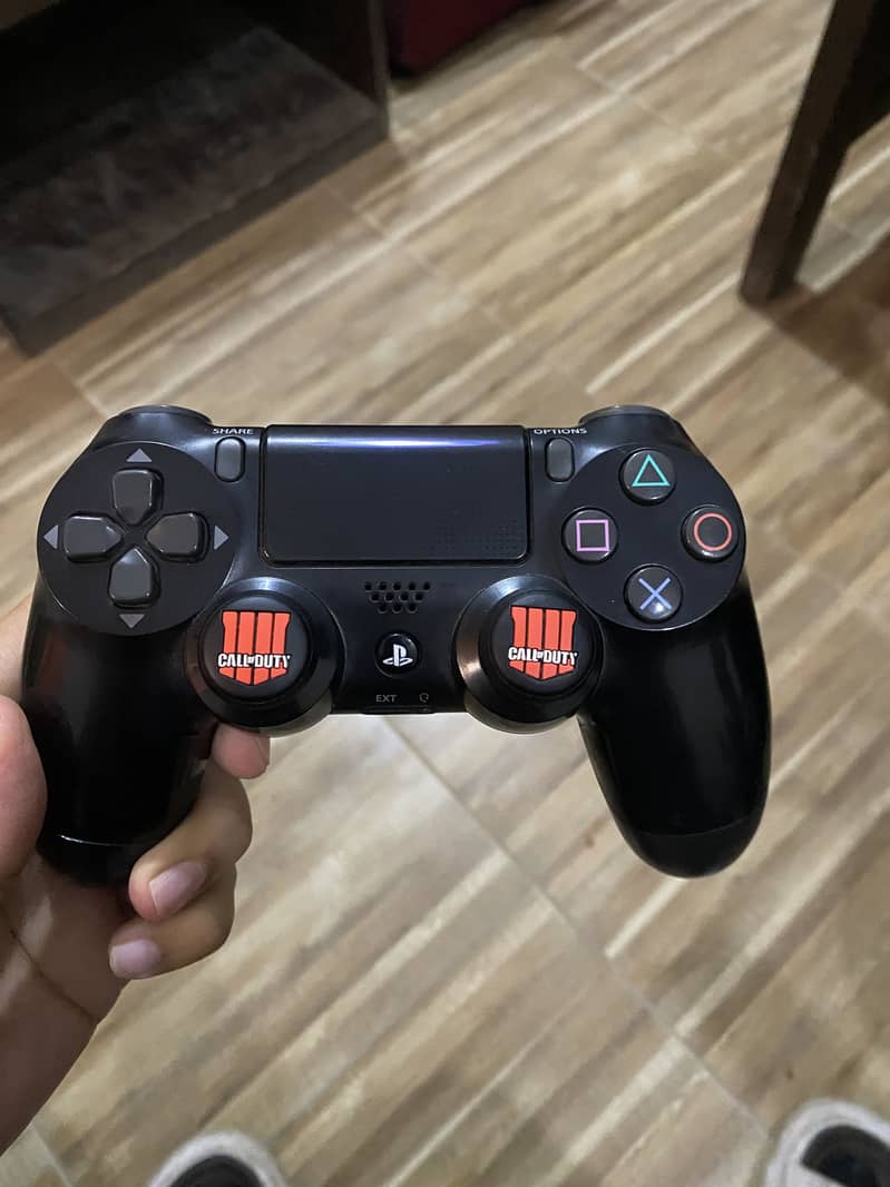 PS4 original controller 0