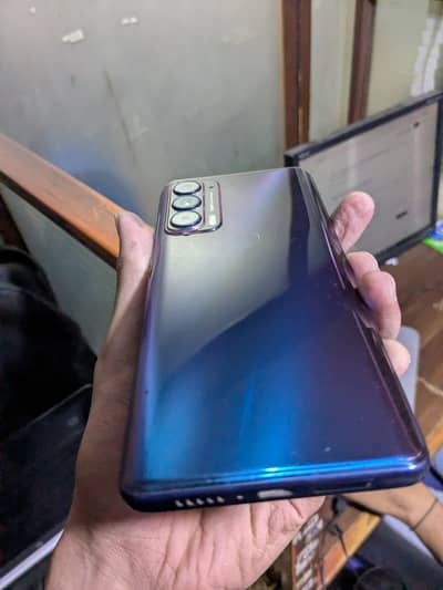 Moto Edge 2021 5G 6/256 PUBG 60FPS 144Hz