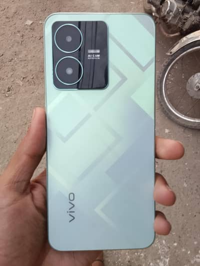 vivo y22 all ok 4+4/64 with box