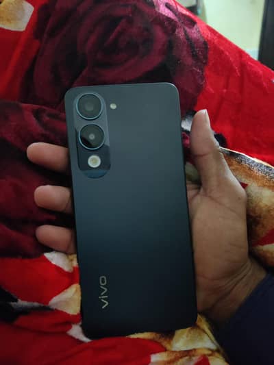 vivo y04 all okay 1 mnth use a sirff