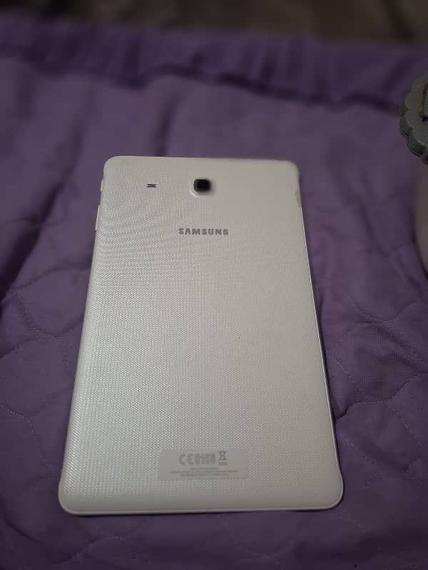 samsung galaxy tab E 0
